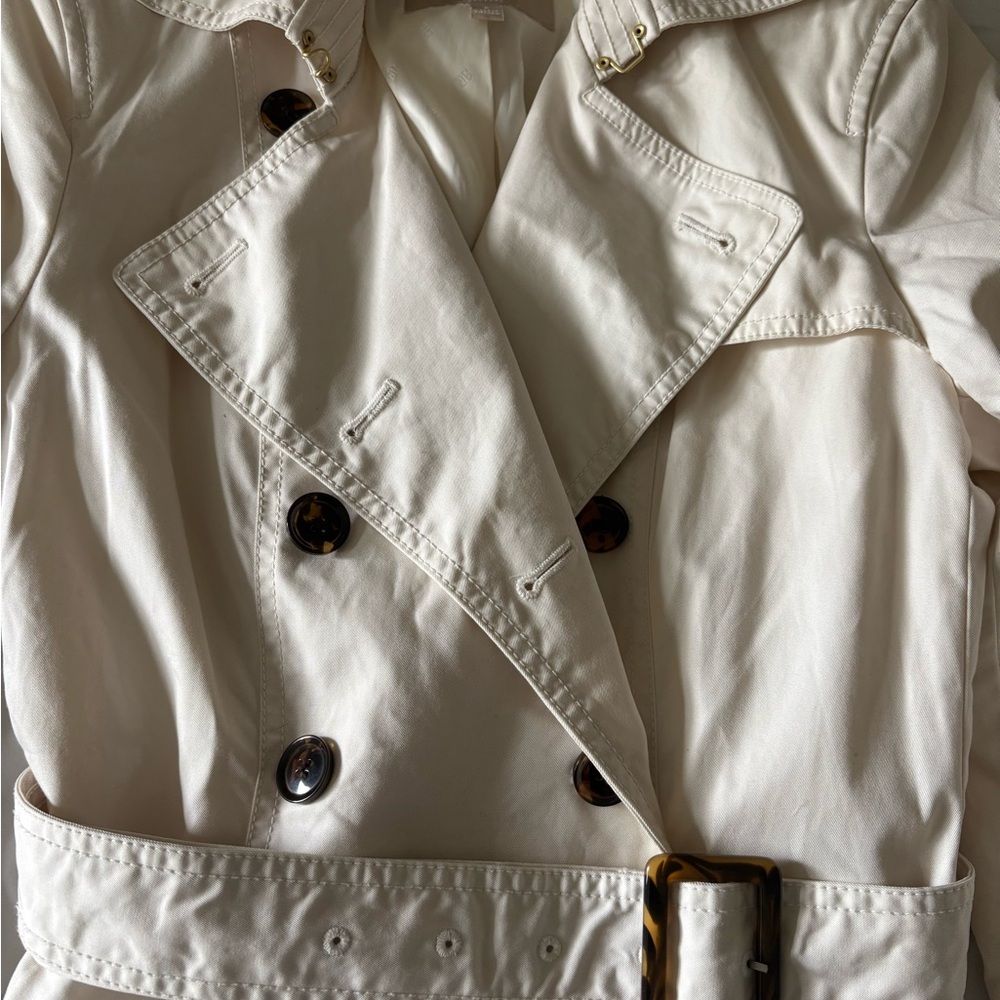 Banana Republic Cream Double-Breasted Trench Coat - Picture 5 of 9